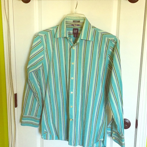 GAP Fitted Premium Shirt - Picture 1 of 2